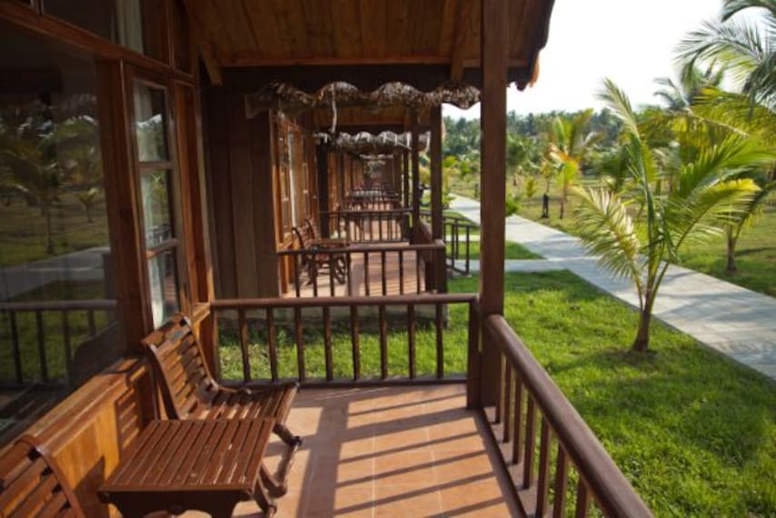 Symphony Palms Beach Resort_2